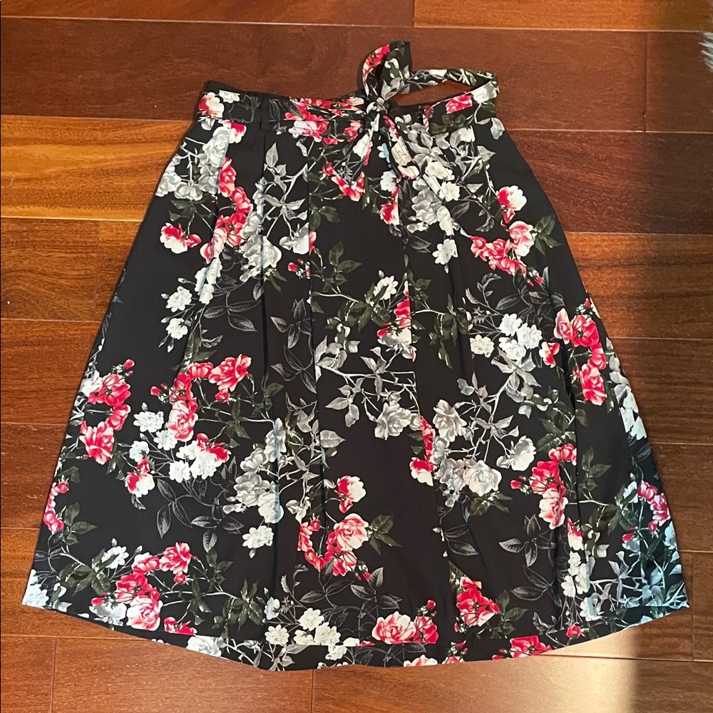 Banana Republic Black and Red Floral A-Line Skirt
